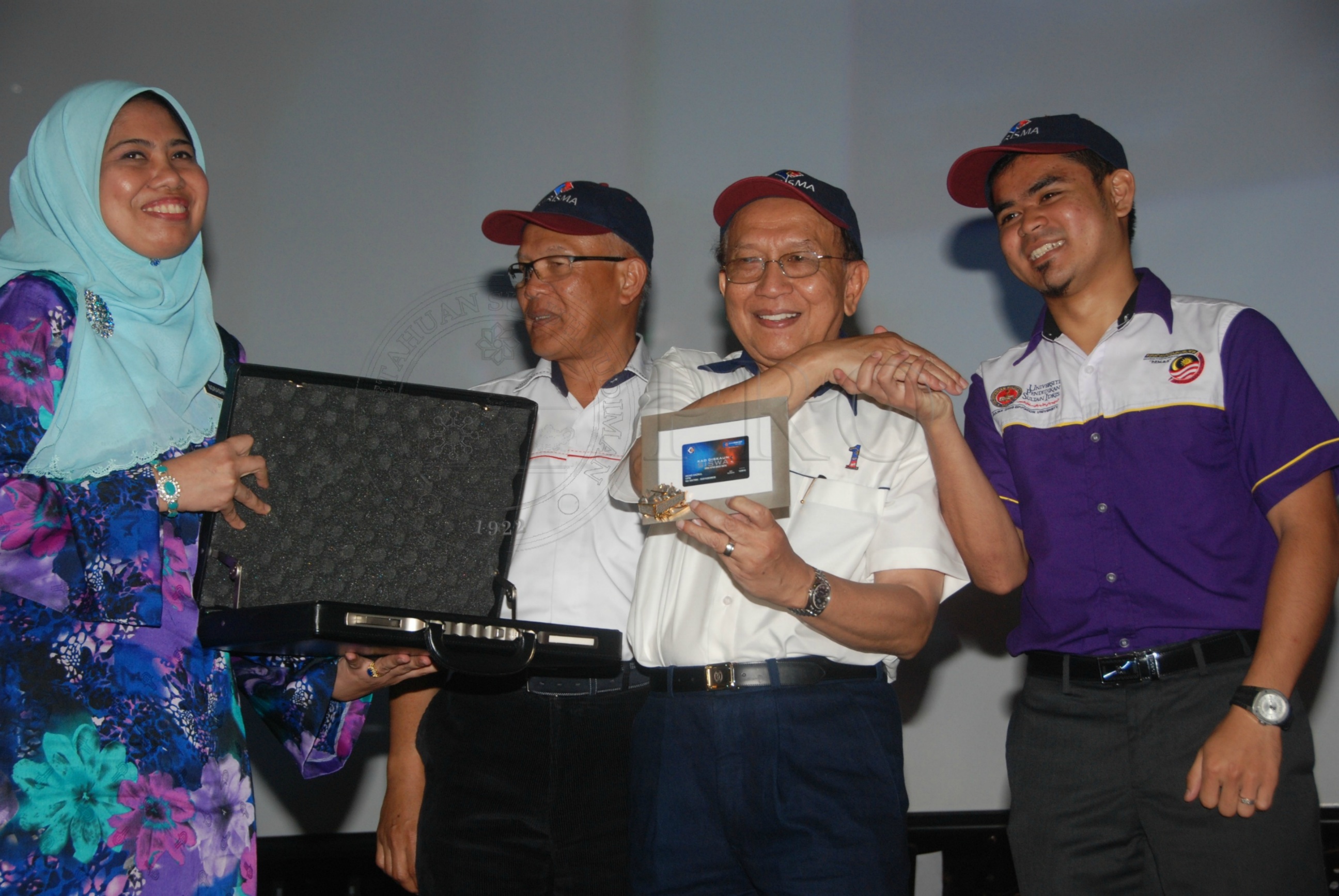 PRO 12 125 rtm DSC 7156